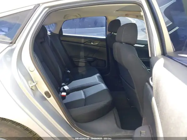 19XFC2F77GE087592 2016 HONDA CIVIC - Image 8