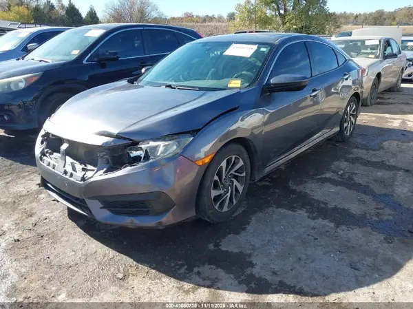 19XFC2F77GE093571 2016 HONDA CIVIC - Image 2