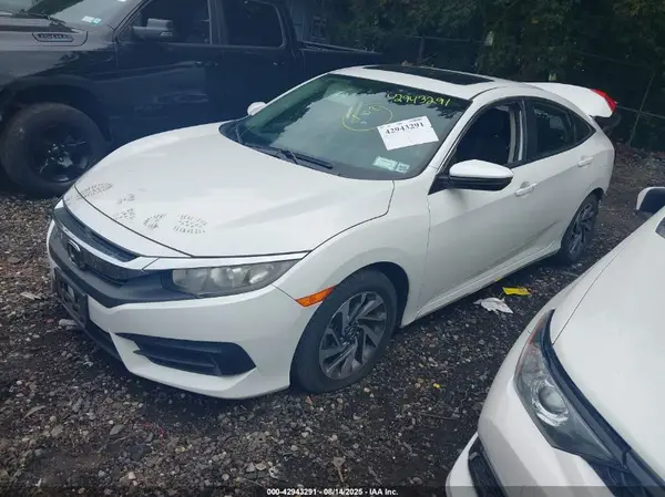 19XFC2F77GE214809 2016 HONDA CIVIC - Image 2