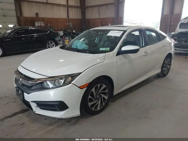 19XFC2F77GE221517 2016 HONDA CIVIC - Image 2