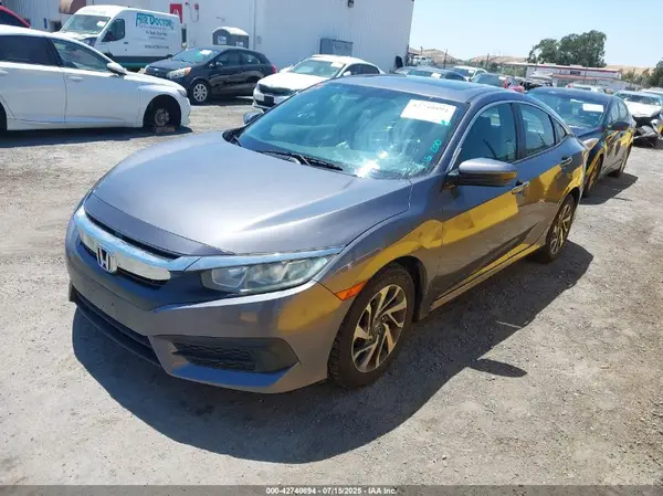 19XFC2F77GE228886 2016 HONDA CIVIC - Image 2