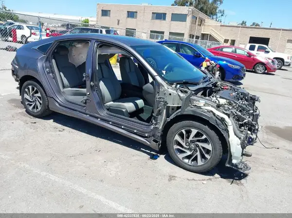 19XFC2F77GE231321 2016 HONDA CIVIC - Image 1