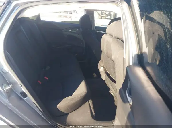 19XFC2F77GE247552 2016 HONDA CIVIC - Image 8