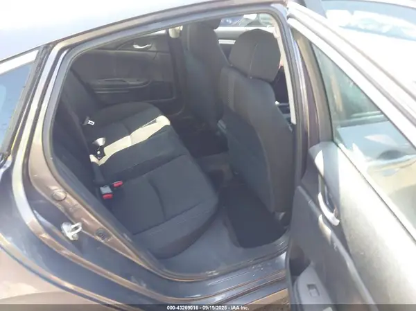 19XFC2F77HE031962 2017 HONDA CIVIC - Image 8