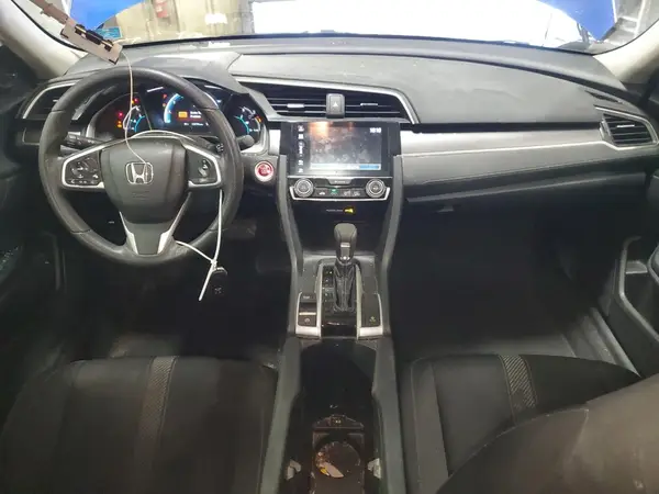 19XFC2F77HE035056 2017 HONDA CIVIC - Image 8