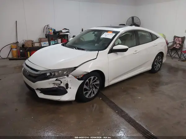 19XFC2F77HE045327 2017 HONDA CIVIC - Image 2