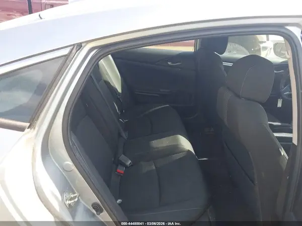 19XFC2F77HE064864 2017 HONDA CIVIC - Image 8