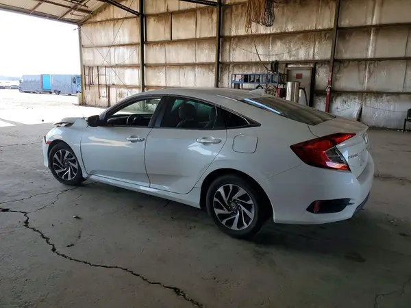 19XFC2F77HE065805 2017 HONDA CIVIC - Image 2