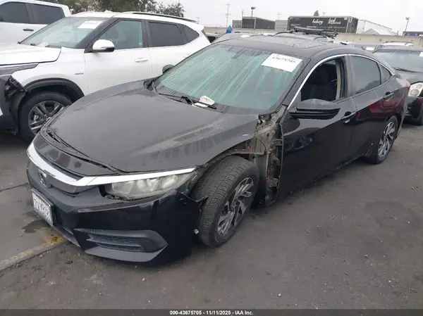 19XFC2F77HE201298 2017 HONDA CIVIC - Image 2