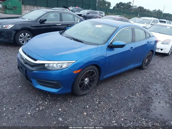 19XFC2F77HE201754 2017 HONDA CIVIC - Image 2