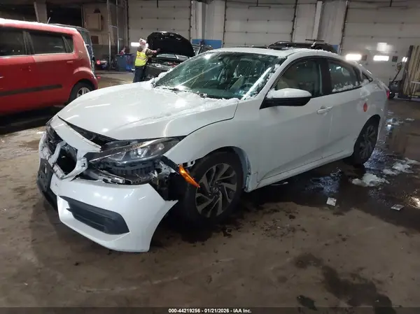 19XFC2F77HE207716 2017 HONDA CIVIC - Image 2