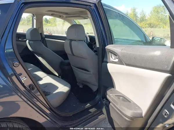 19XFC2F77HE229599 2017 HONDA CIVIC - Image 8