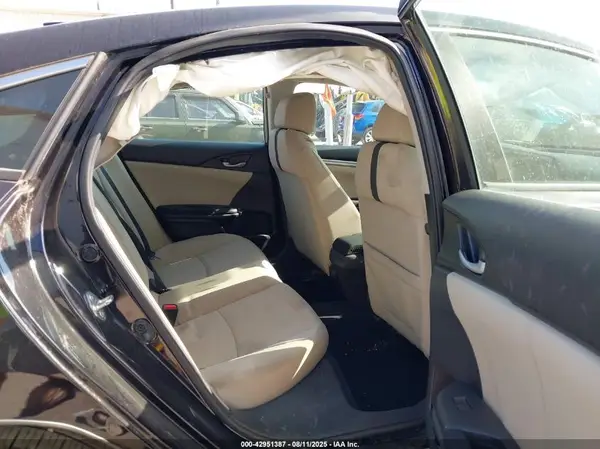 19XFC2F77JE001169 2018 HONDA CIVIC - Image 8
