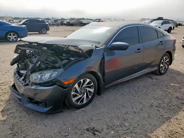 19XFC2F77JE004167 2018 HONDA CIVIC - Image 1