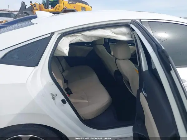 19XFC2F77JE010972 2018 HONDA CIVIC - Image 8