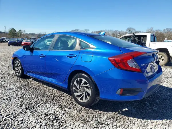 19XFC2F77JE012284 2018 HONDA CIVIC - Image 2