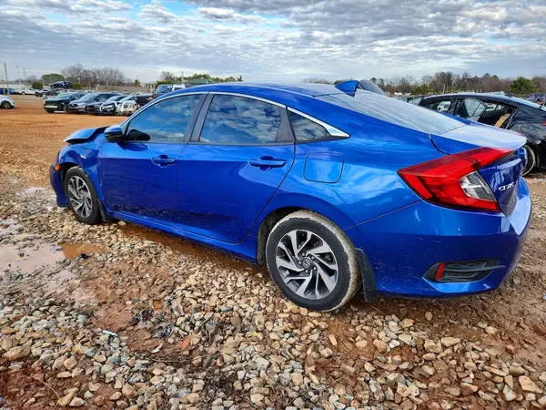 19XFC2F77JE012298 2018 HONDA CIVIC - Image 2