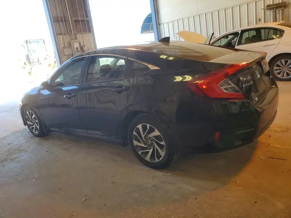 19XFC2F77JE015010 2018 HONDA CIVIC - Image 2