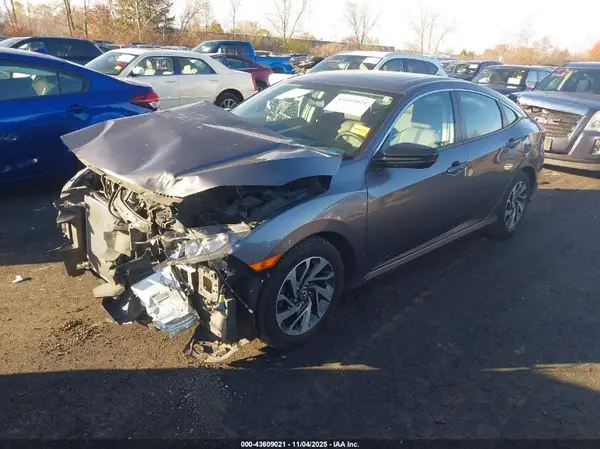 19XFC2F77JE016416 2018 HONDA CIVIC - Image 2