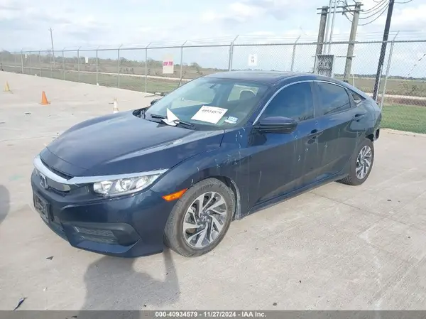 19XFC2F77JE017193 2018 HONDA CIVIC - Image 2
