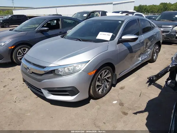 19XFC2F77JE025696 2018 HONDA CIVIC - Image 2