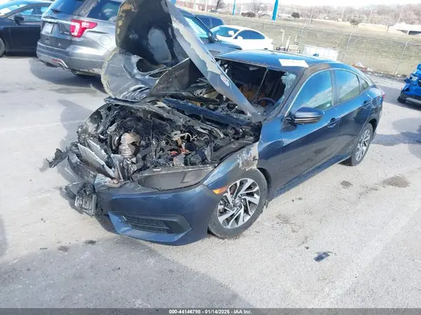 19XFC2F77JE035080 2018 HONDA CIVIC - Image 2