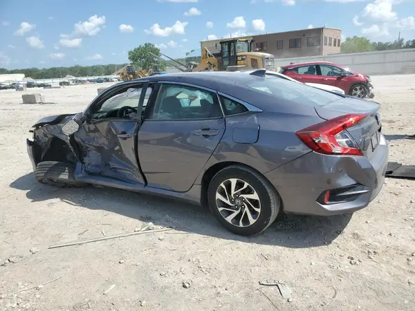 19XFC2F77JE040960 2018 HONDA CIVIC - Image 2