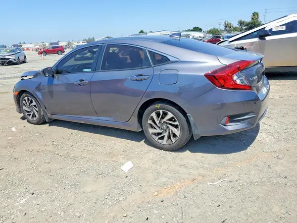 19XFC2F77JE205096 2018 HONDA CIVIC - Image 2