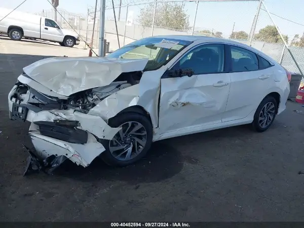 19XFC2F77JE206278 2018 HONDA CIVIC - Image 2