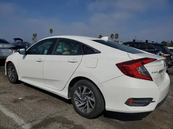 19XFC2F77JE207107 2018 HONDA CIVIC - Image 2