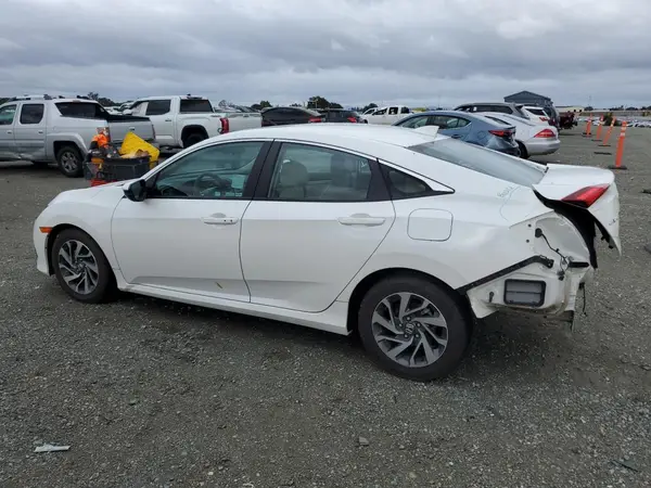 19XFC2F77JE208208 2018 HONDA CIVIC - Image 2