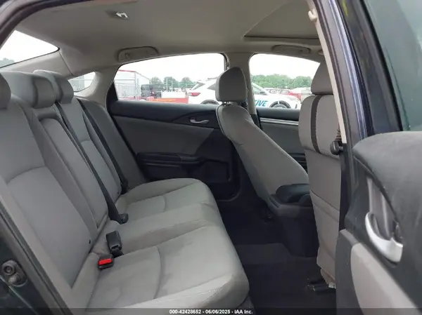 19XFC2F78GE007653 2016 HONDA CIVIC - Image 8
