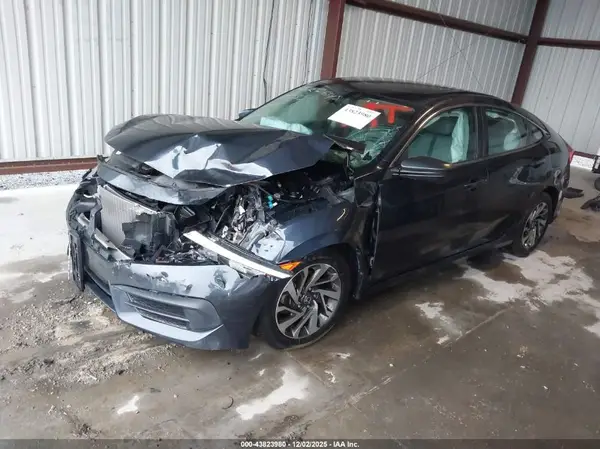 19XFC2F78GE229190 2016 HONDA CIVIC - Image 2