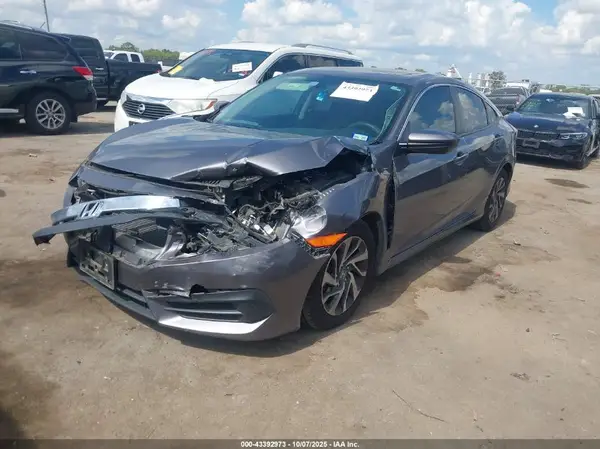 19XFC2F78HE070981 2017 HONDA CIVIC - Image 2