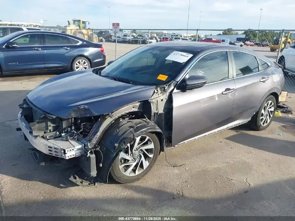 19XFC2F78JE001343 2018 HONDA CIVIC - Image 2
