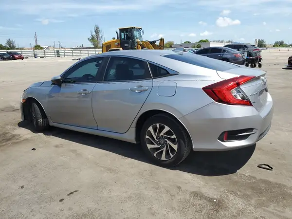 19XFC2F78JE003061 2018 HONDA CIVIC - Image 2