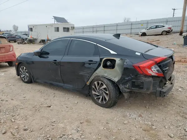 19XFC2F78JE004386 2018 HONDA CIVIC - Image 2