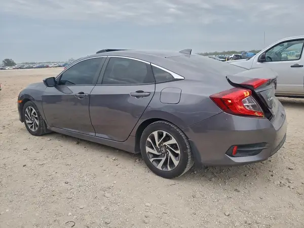 19XFC2F78JE006204 2018 HONDA CIVIC - Image 2