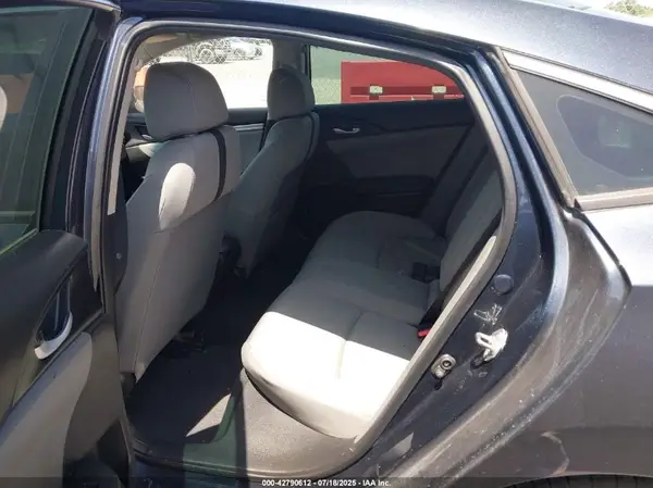 19XFC2F78JE007465 2018 HONDA CIVIC - Image 8