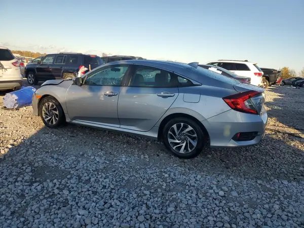 19XFC2F78JE009104 2018 HONDA CIVIC - Image 2