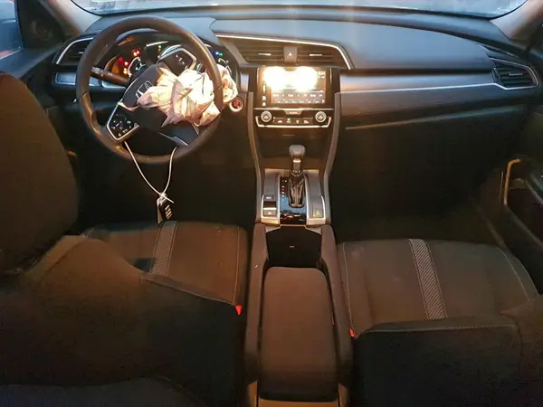 19XFC2F78JE009104 2018 HONDA CIVIC - Image 8