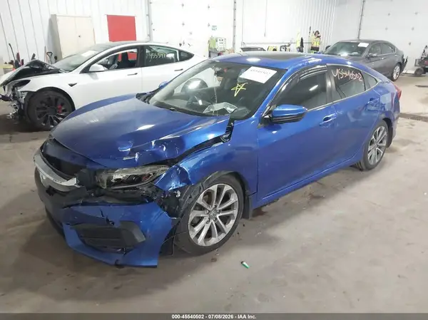 19XFC2F78JE009751 2018 HONDA CIVIC - Image 2