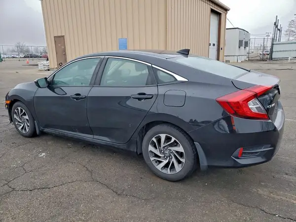 19XFC2F78JE009829 2018 HONDA CIVIC - Image 2