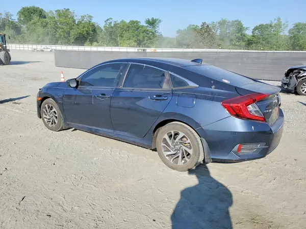 19XFC2F78JE012035 2018 HONDA CIVIC - Image 2