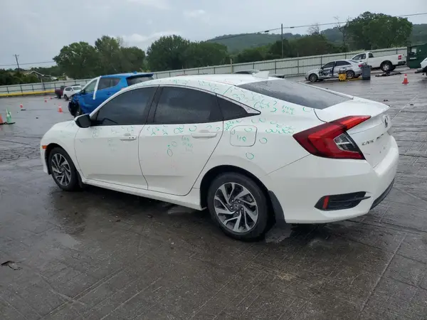 19XFC2F78JE012553 2018 HONDA CIVIC - Image 2