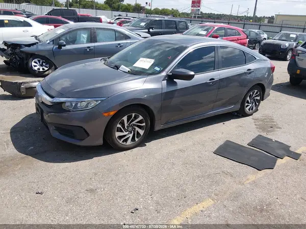 19XFC2F78JE019423 2018 HONDA CIVIC - Image 2