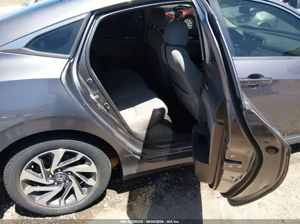19XFC2F78JE022354 2018 HONDA CIVIC - Image 8
