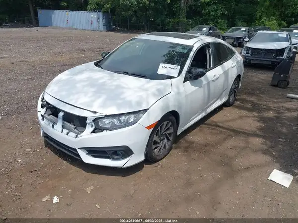 19XFC2F78JE024931 2018 HONDA CIVIC - Image 2