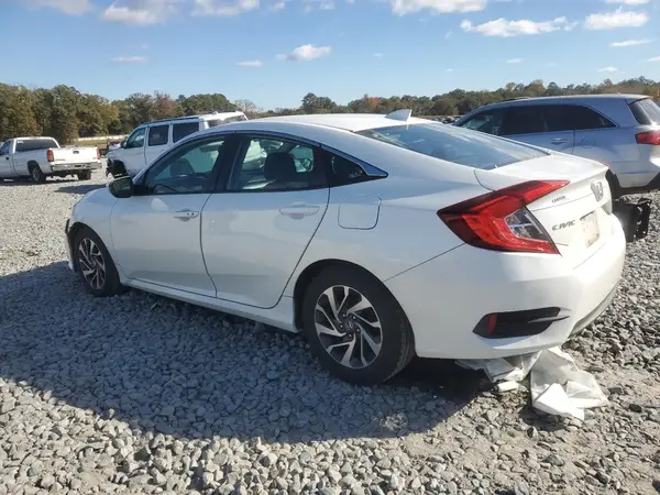 19XFC2F78JE032172 2018 HONDA CIVIC - Image 2