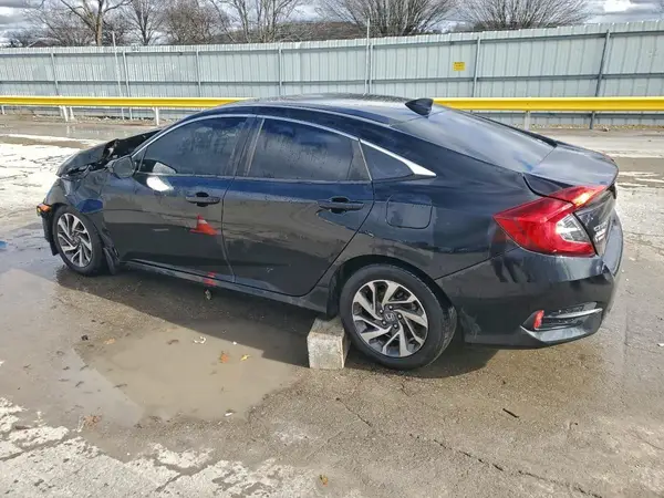 19XFC2F78JE032494 2018 HONDA CIVIC - Image 2